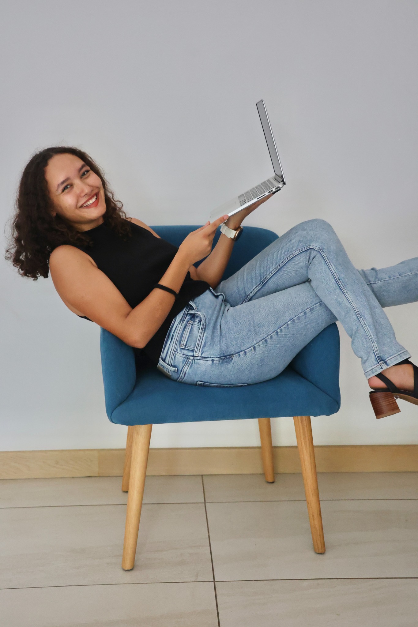 Socialique Home page image 4